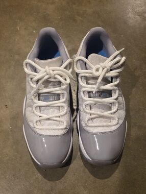Nike Air Jordan 11 Retro Low Grey US Men's Size 9 USED